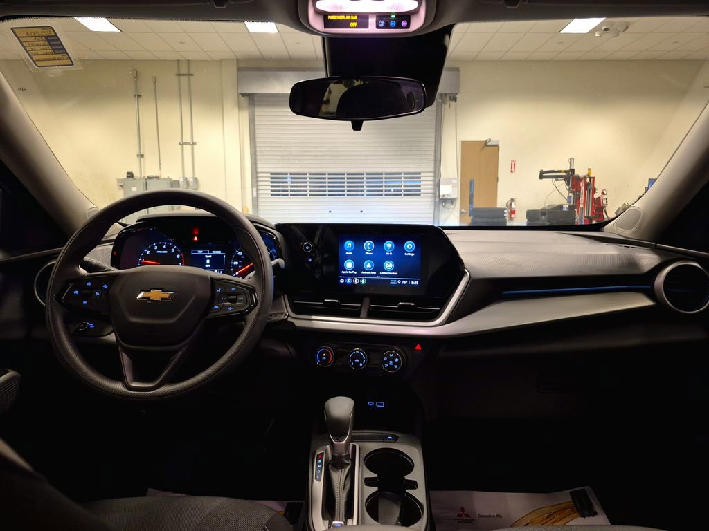 Used 2026 Chevrolet Trax LS FWD image 19