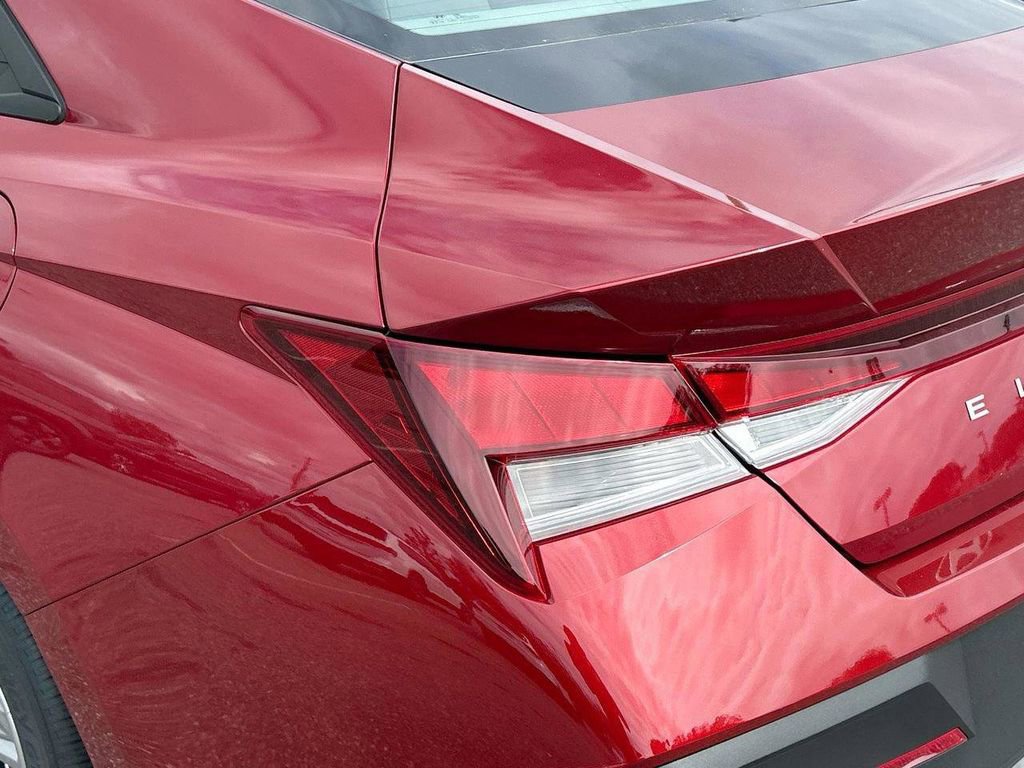 New 2026 Hyundai Elantra SE FWD image 14