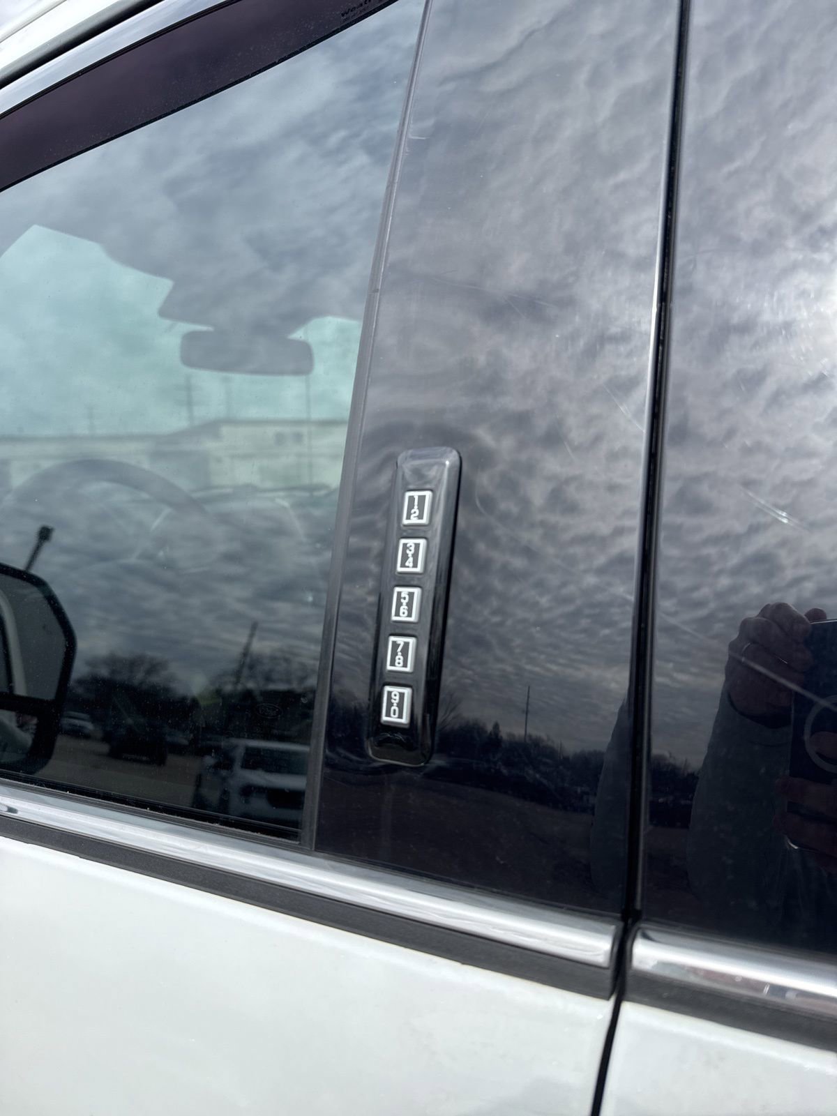 Used 2020 Ford F350 Platinum w/ FX4 Off-Road Package image 16