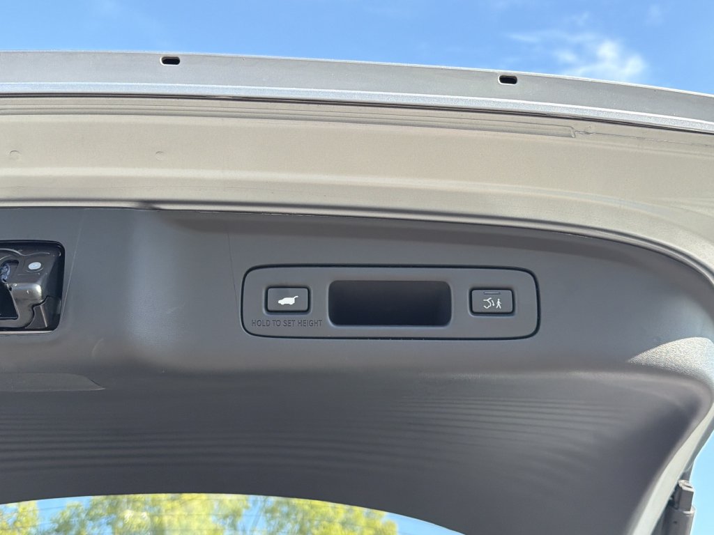 Certified 2025 Acura ADX FWD image 15