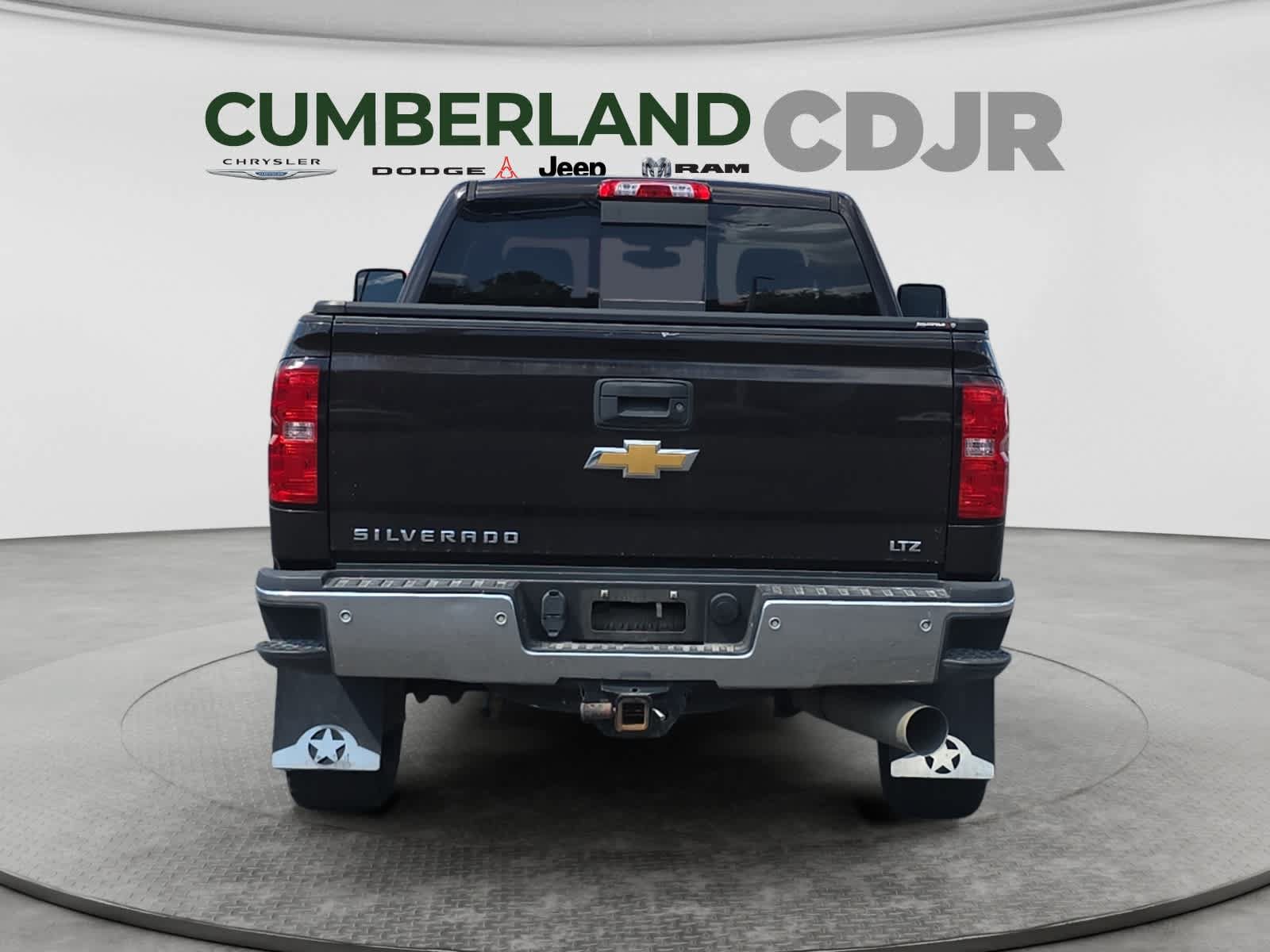 Used 2018 Chevrolet Silverado 2500 LTZ w/ Duramax Plus Package AWD/4WD image 5