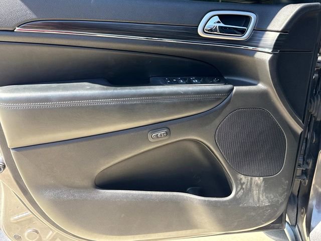 Used 2019 Jeep Grand Cherokee Limited image 26