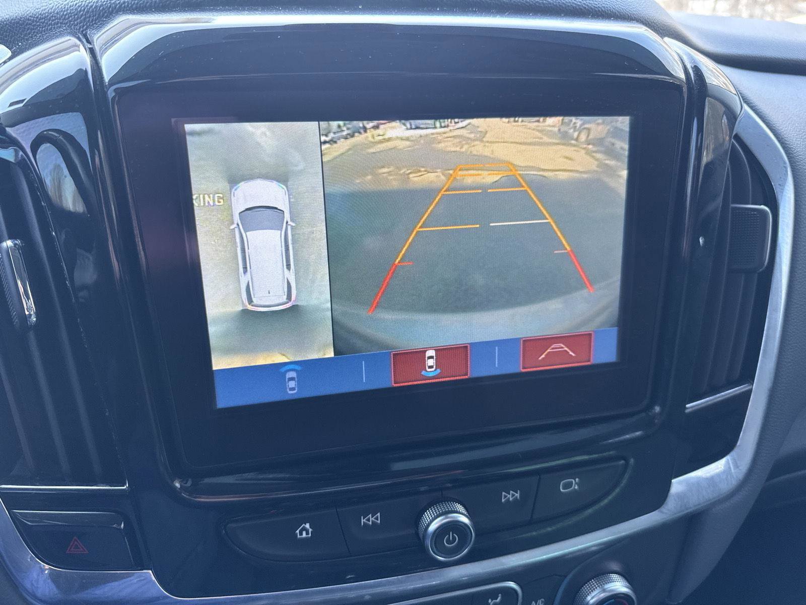 Used 2019 Chevrolet Traverse LT w/ LT Premium Package image 22