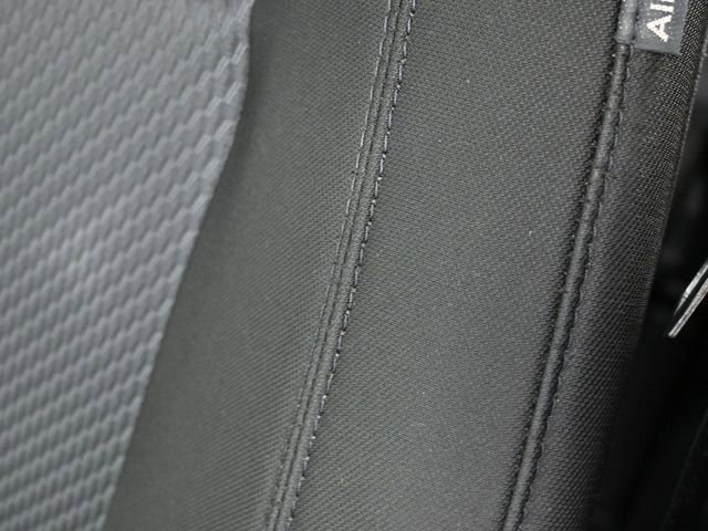 Used 2022 Ford Explorer XLT image 12