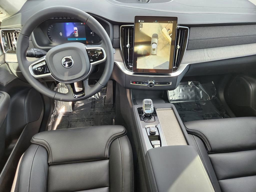 New 2026 Volvo XC90 T8 Ultra w/ Lounge Package image 3