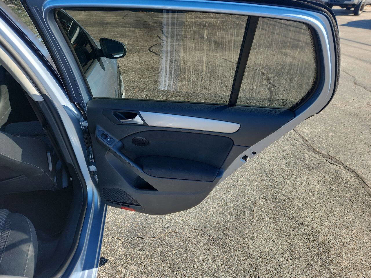 Used 2011 Volkswagen Golf TDI image 19