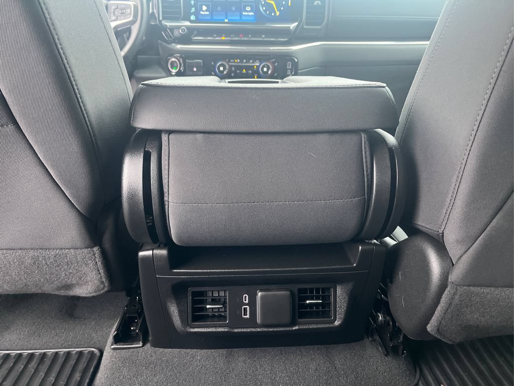 Used 2025 Chevrolet Silverado 1500 LT AWD/4WD image 18