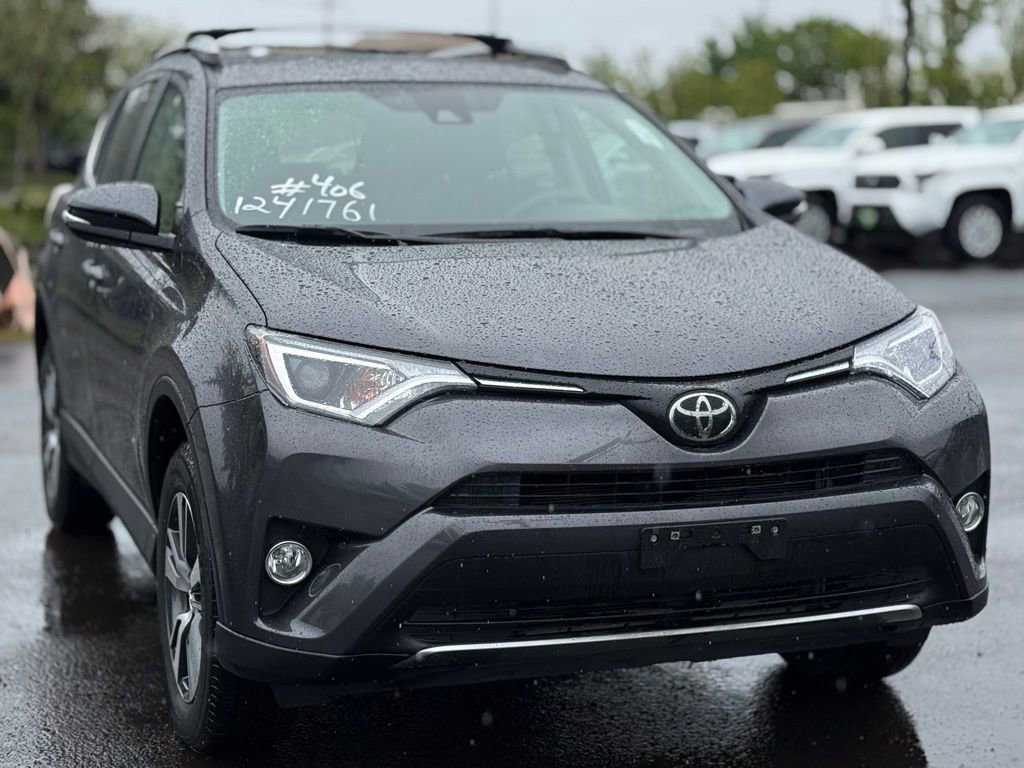 Used 2018 Toyota RAV4 XLE image 7