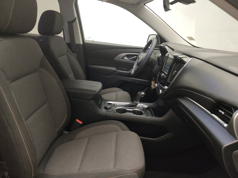 Used 2019 Chevrolet Traverse LS image 21