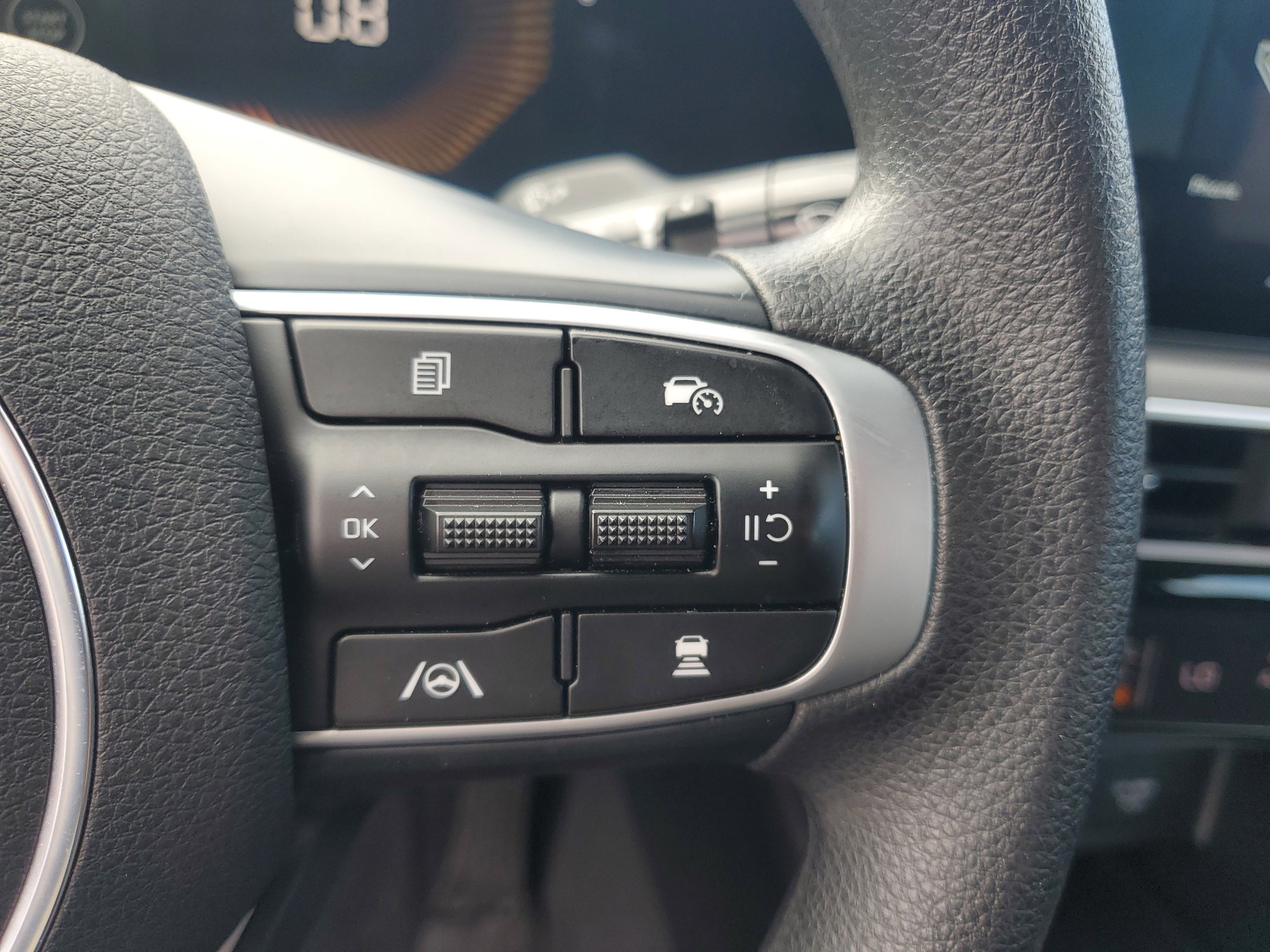 Used 2025 Kia K5 LXS image 17