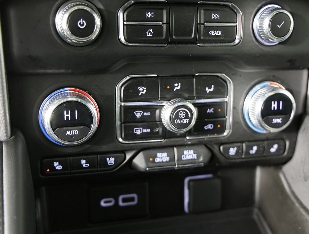 Used 2023 GMC Yukon SLT image 18