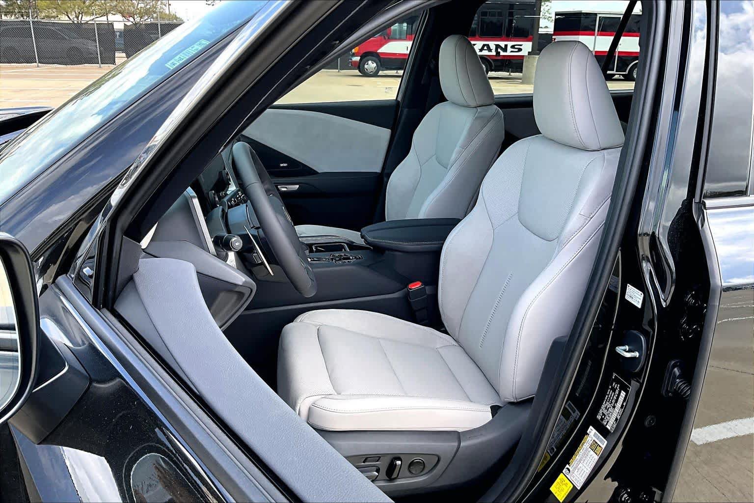 Used 2026 Lexus TX 350 AWD w/ Technology Package image 9