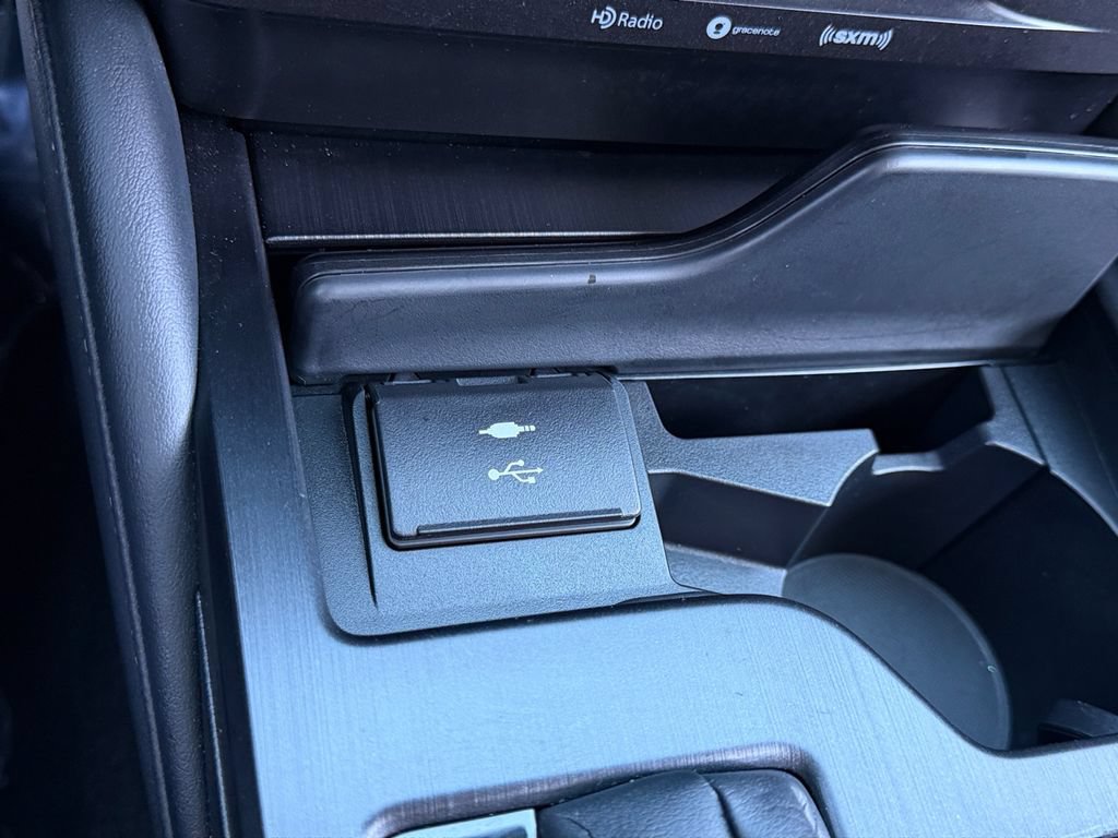 Certified 2022 Lexus ES 300h w/ Premium Package FWD image 24