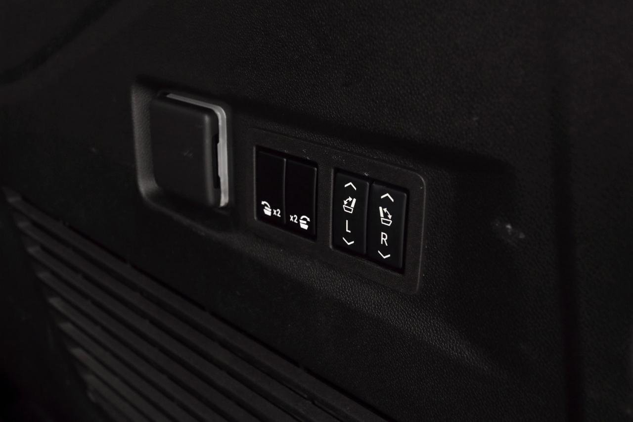 Used 2024 GMC Yukon Denali w/ Advanced Technology Package image 30