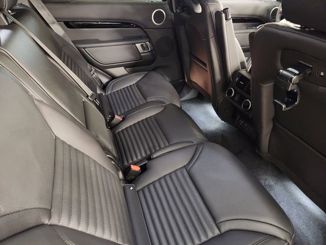 New 2026 Land Rover Discovery S AWD/4WD image 31