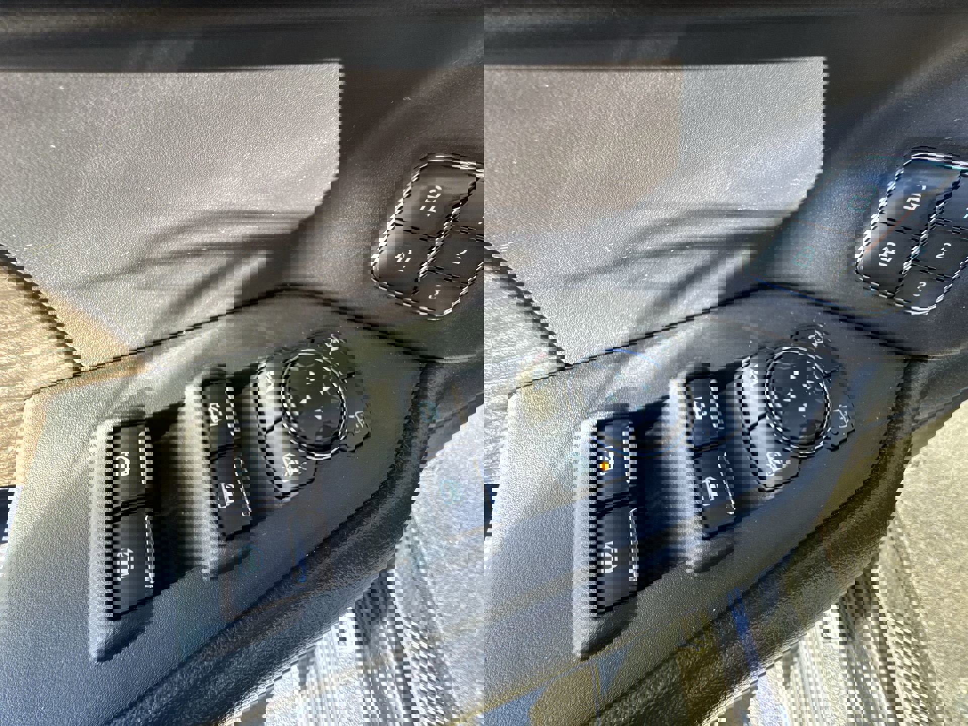 Used 2019 Ford Expedition Limited w/ Equipment Group 301A image 13