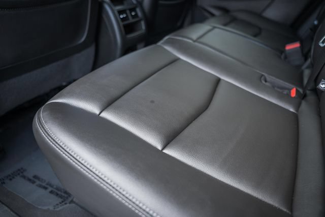 Used 2025 Cadillac XT5 Luxury FWD image 32