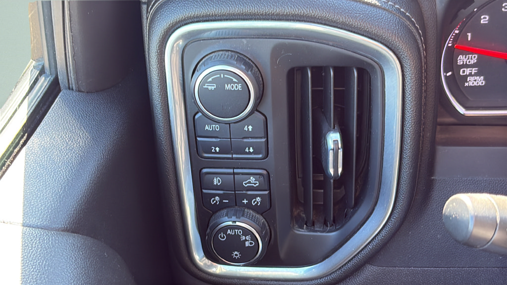 Used 2022 Chevrolet Silverado 1500 RST w/ Z71 Off-Road Package AWD/4WD image 27