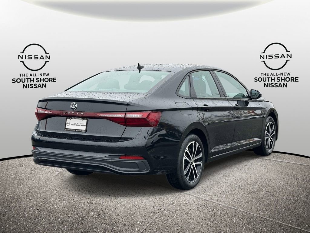 Used 2025 Volkswagen Jetta Sport image 4