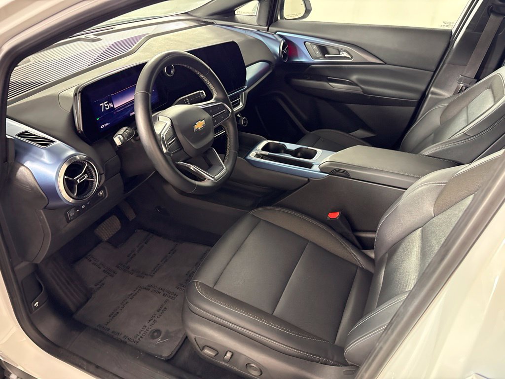 Used 2024 Chevrolet Equinox EV LT w/ LPO, Active Package FWD image 27