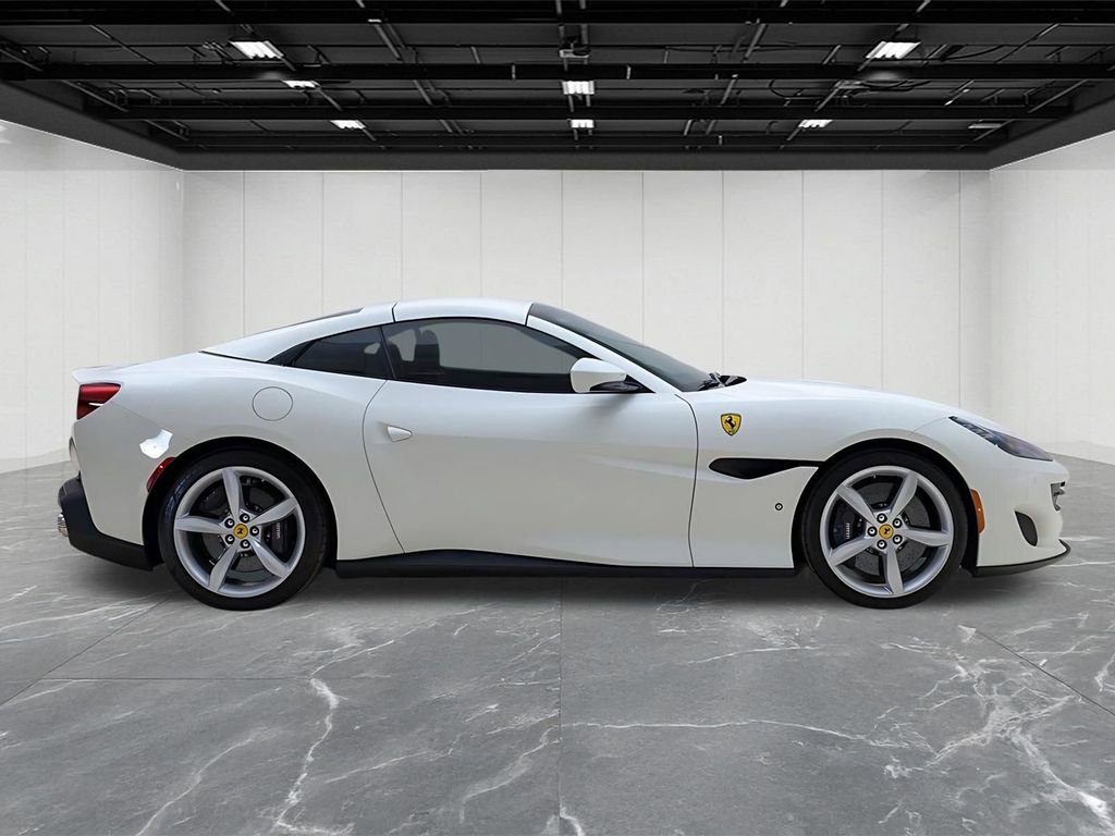 Used 2019 Ferrari Portofino image 13