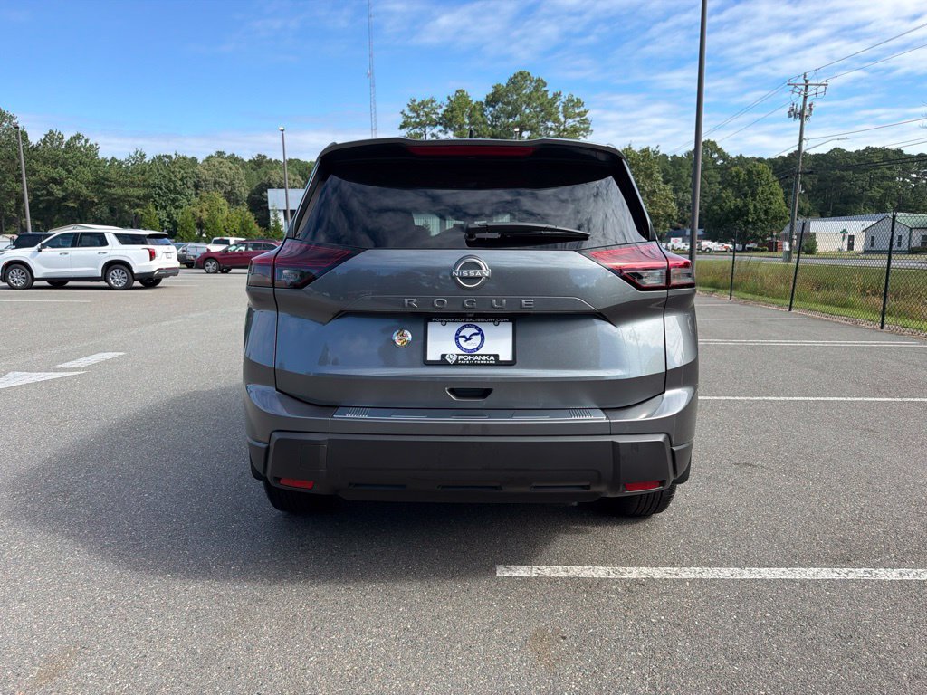 Certified 2026 Nissan Rogue SV w/ Cold Weather Package FWD image 6