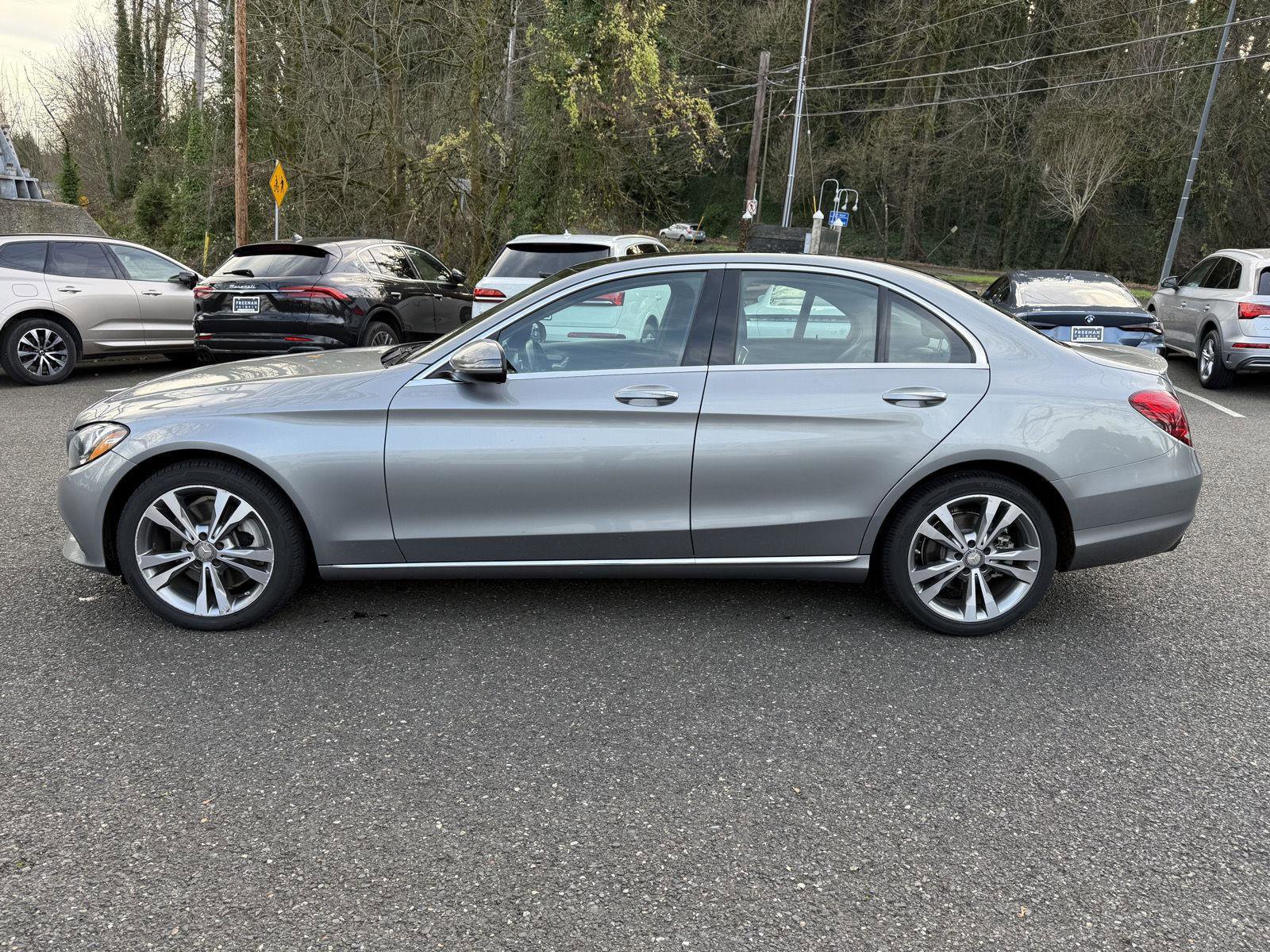 Used 2016 Mercedes-Benz C 300 Sport image 5
