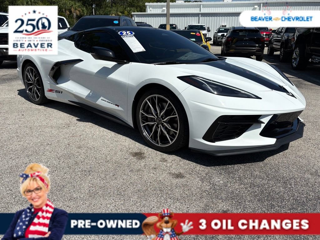 Used 2025 Chevrolet Corvette Stingray Premium Conv w/ Z51 Performance Package RWD image 9