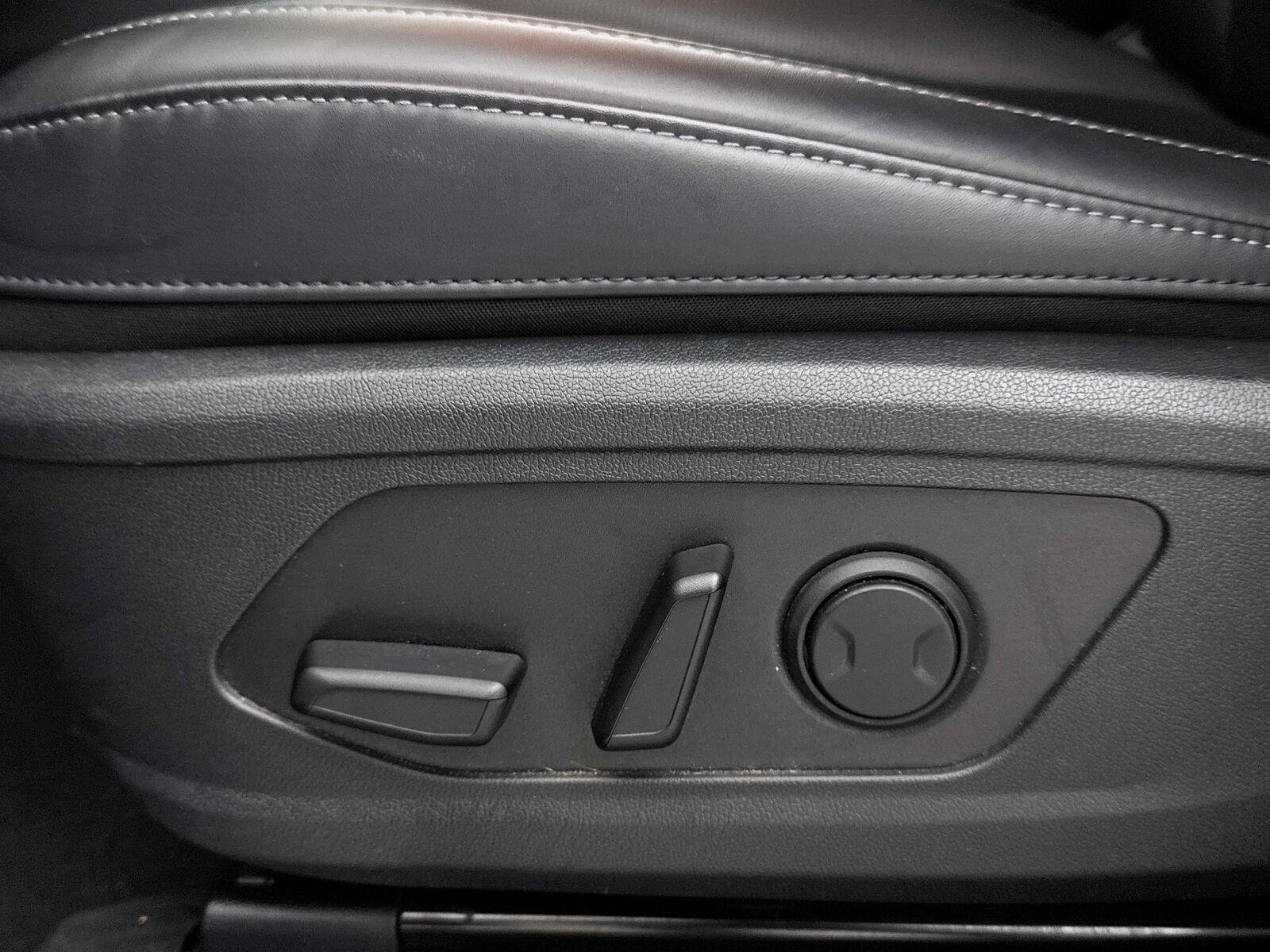 Used 2025 Kia Sorento EX AWD/4WD image 28