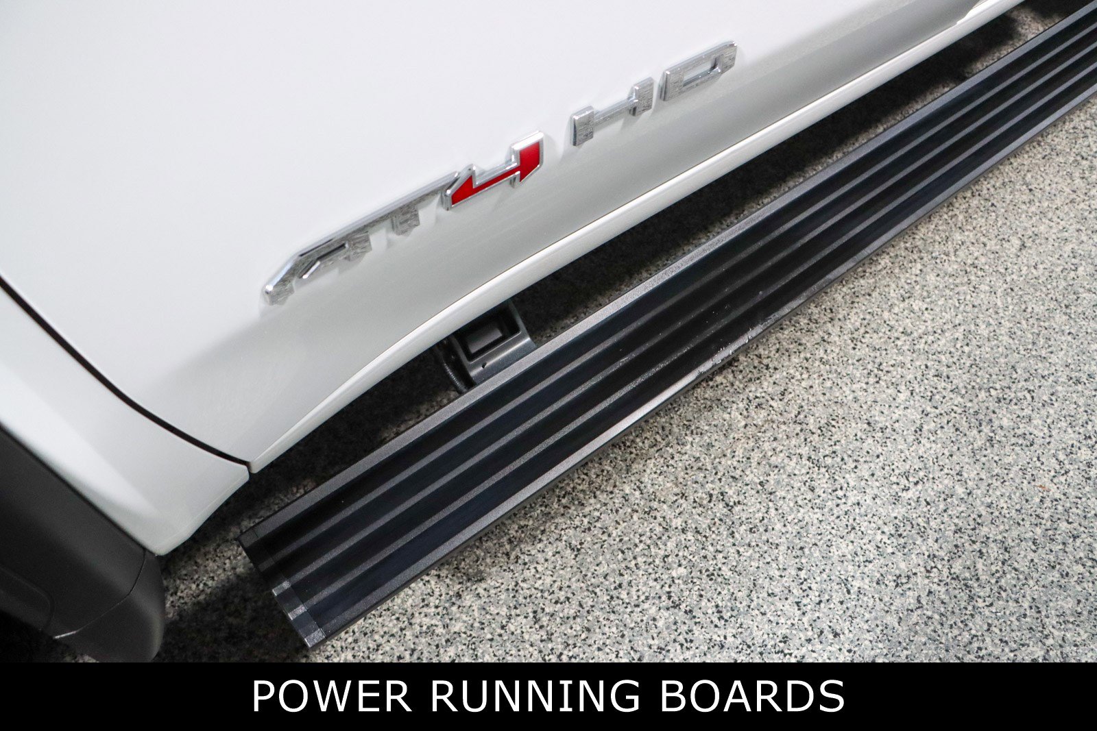 Used 2024 GMC Sierra 2500 AT4 w/ AT4 Premium Plus Package image 12