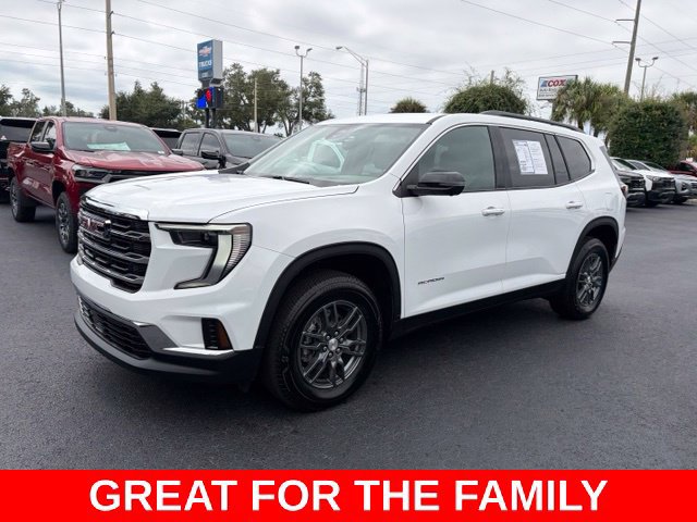 Used 2026 GMC Acadia Elevation FWD image 3