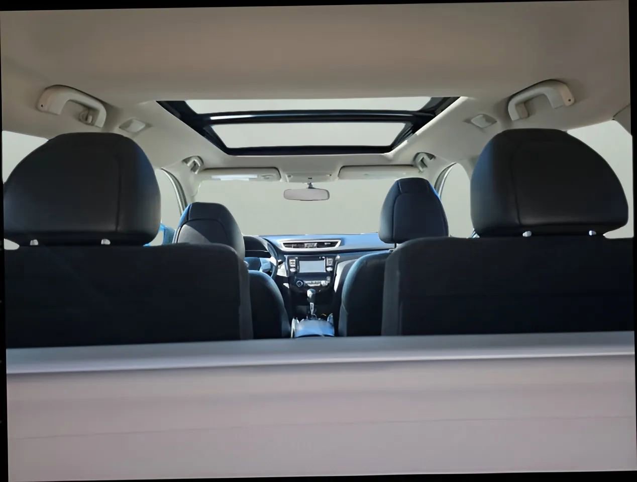 Used 2016 Nissan Rogue SL image 19