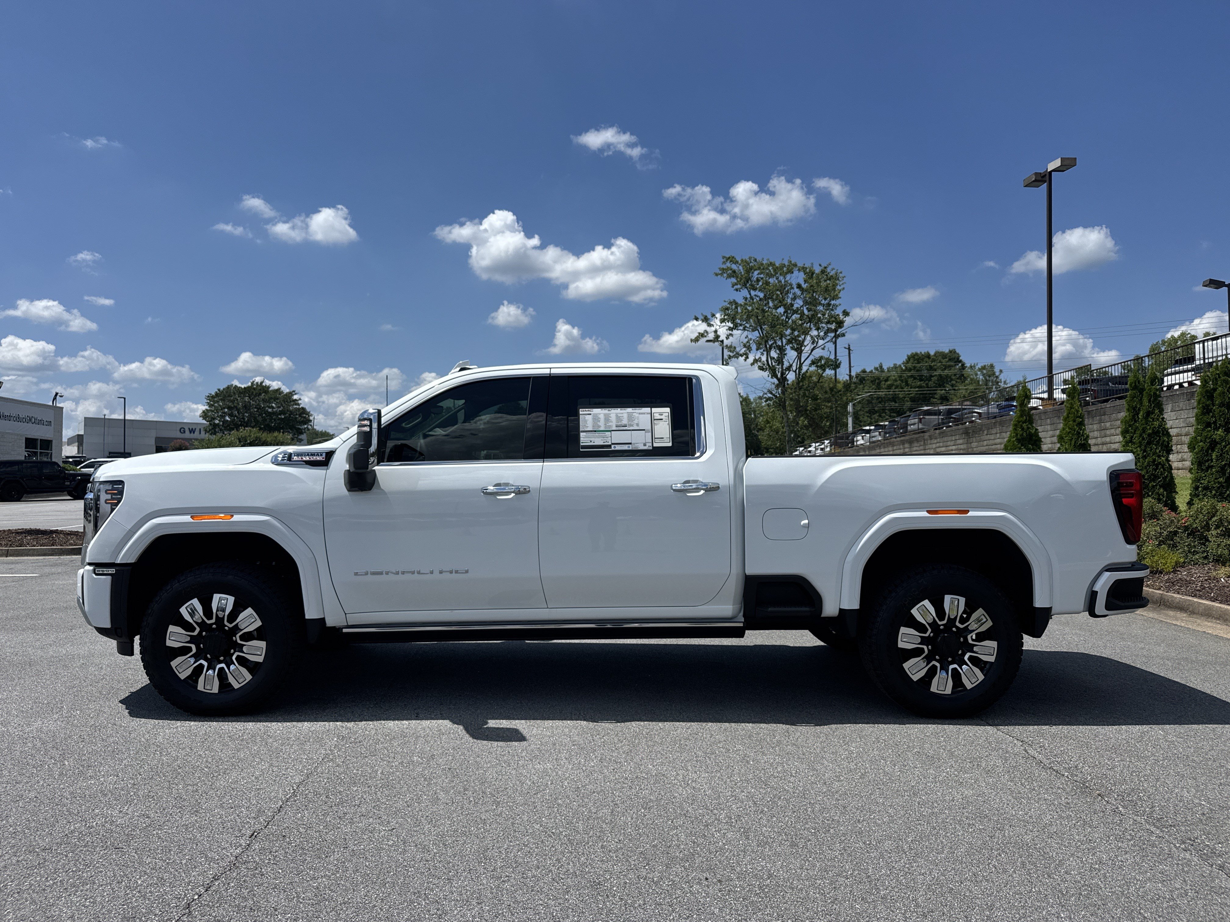 New 2026 GMC Sierra 2500 Denali w/ Denali Reserve Package AWD/4WD image 7