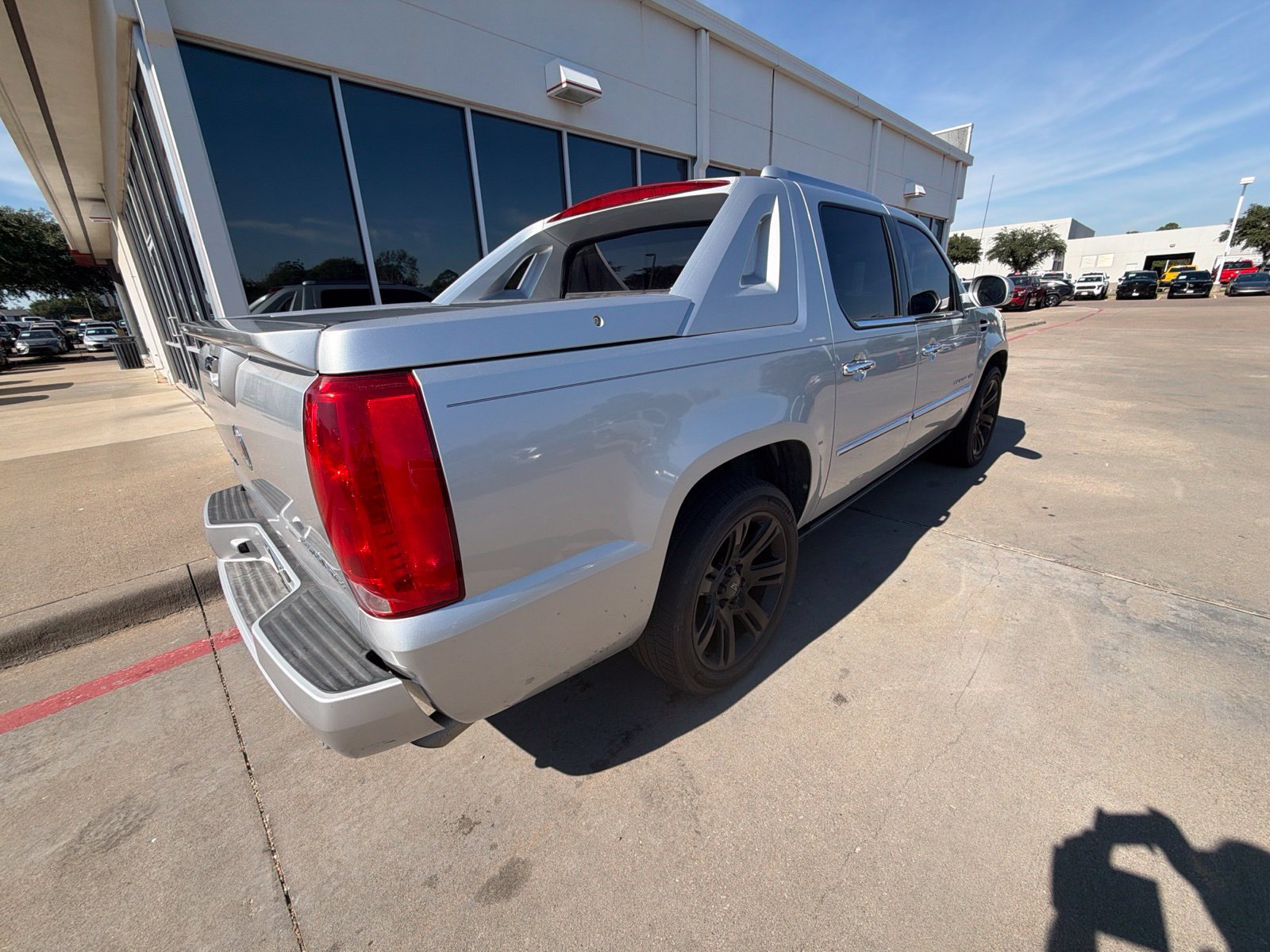 Used 2013 Cadillac Escalade EXT Premium AWD/4WD image 5