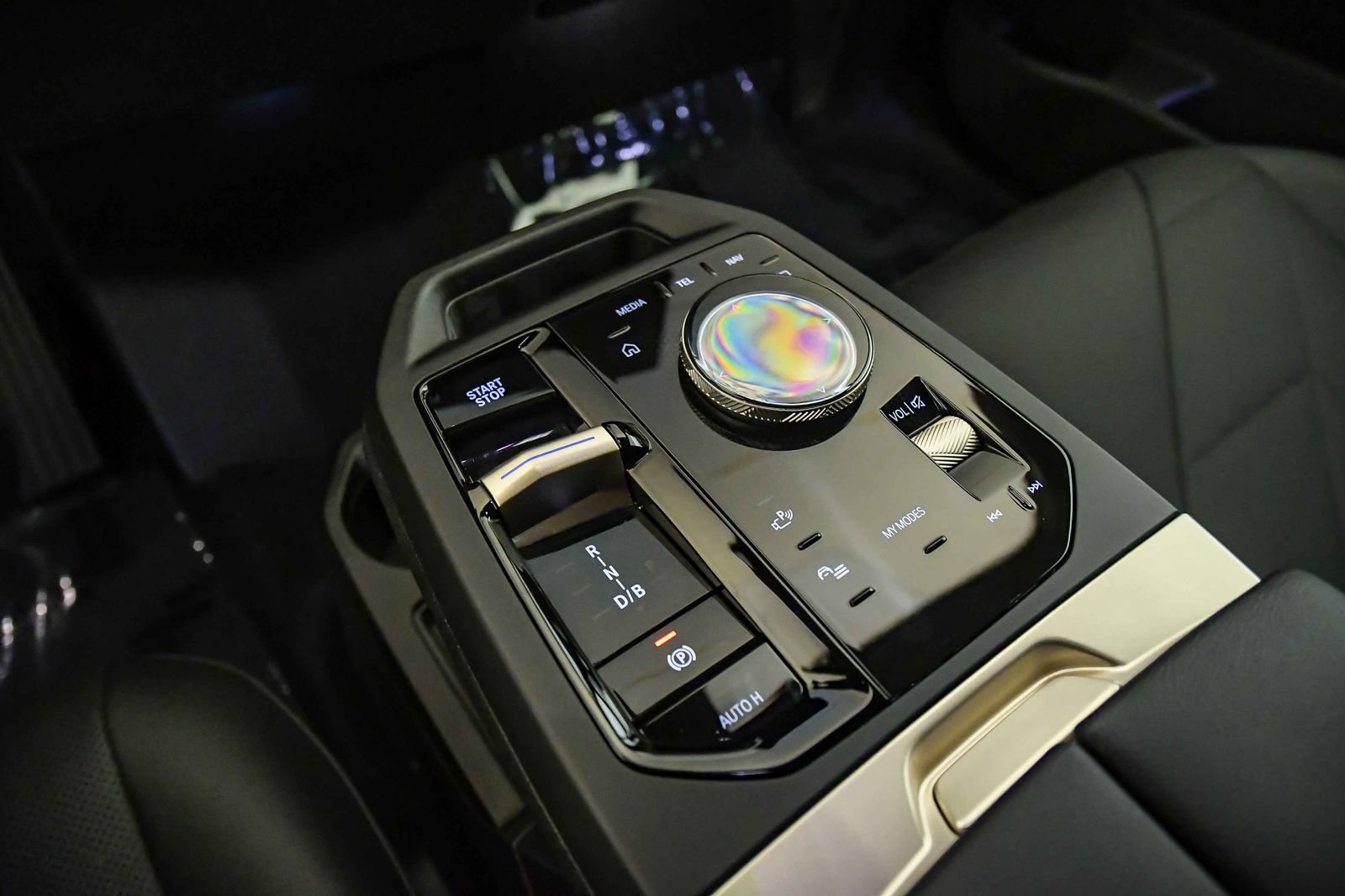 Certified 2024 BMW iX xDrive50 AWD/4WD image 20