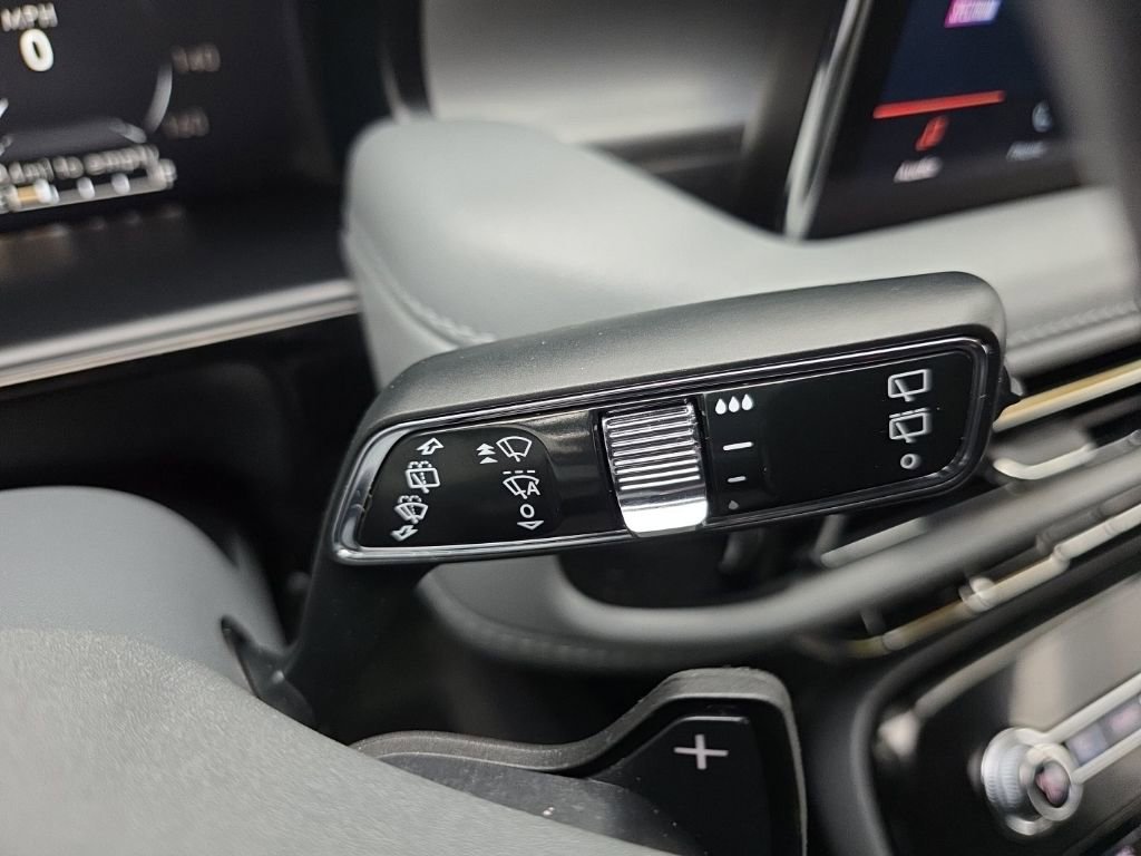 Used 2023 Lincoln Nautilus Reserve w/ Equipment Group 201A image 28