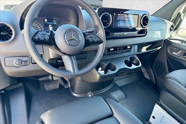 New 2026 Mercedes-Benz Sprinter 2500 image 9