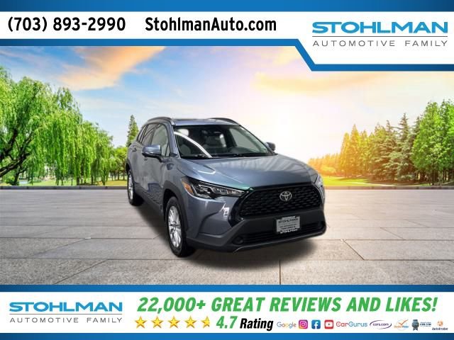 Used 2024 Toyota Corolla Cross LE image 1