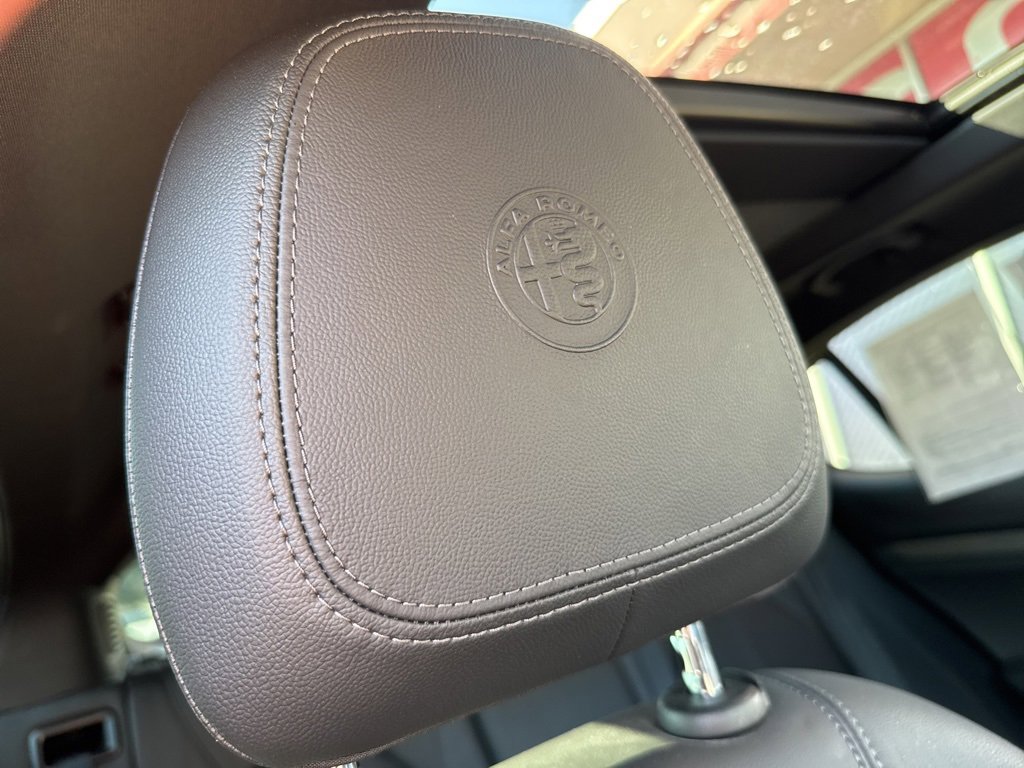 Used 2022 Alfa Romeo Stelvio Ti w/ Active Assist Plus Package image 63