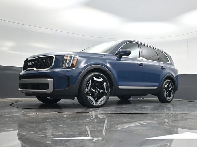 Used 2023 Kia Telluride EX image 60