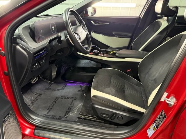 Used 2022 Kia EV6 GT-Line w/ GT-Line Suede Seat Package AWD/4WD image 12