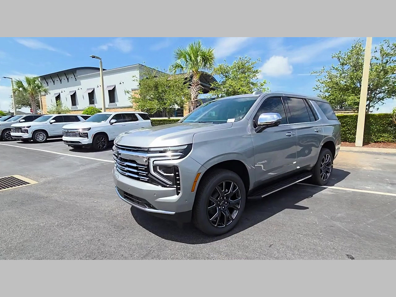 New 2026 Chevrolet Tahoe Premier w/ Sun And Tow Package AWD/4WD image 24