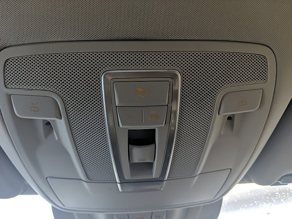 Used 2017 Mercedes-Benz GLS 450 4MATIC image 31