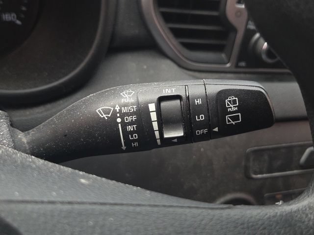 Used 2017 Kia Sportage LX FWD image 37