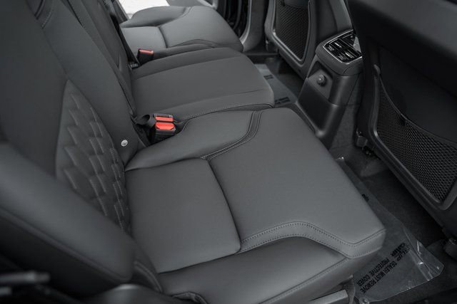 Certified 2025 Volvo XC90 T8 Core w/ Climate Package image 31