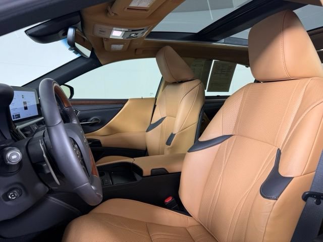 Used 2025 Lexus ES 350 Ultra Luxury w/ Accessory Package (Z2) FWD image 5
