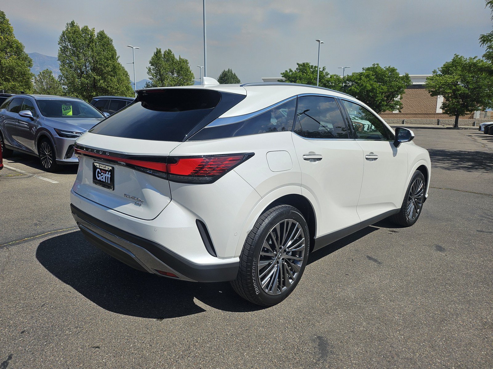 Used 2025 Lexus RX 450h AWD w/ Convenience Package image 5