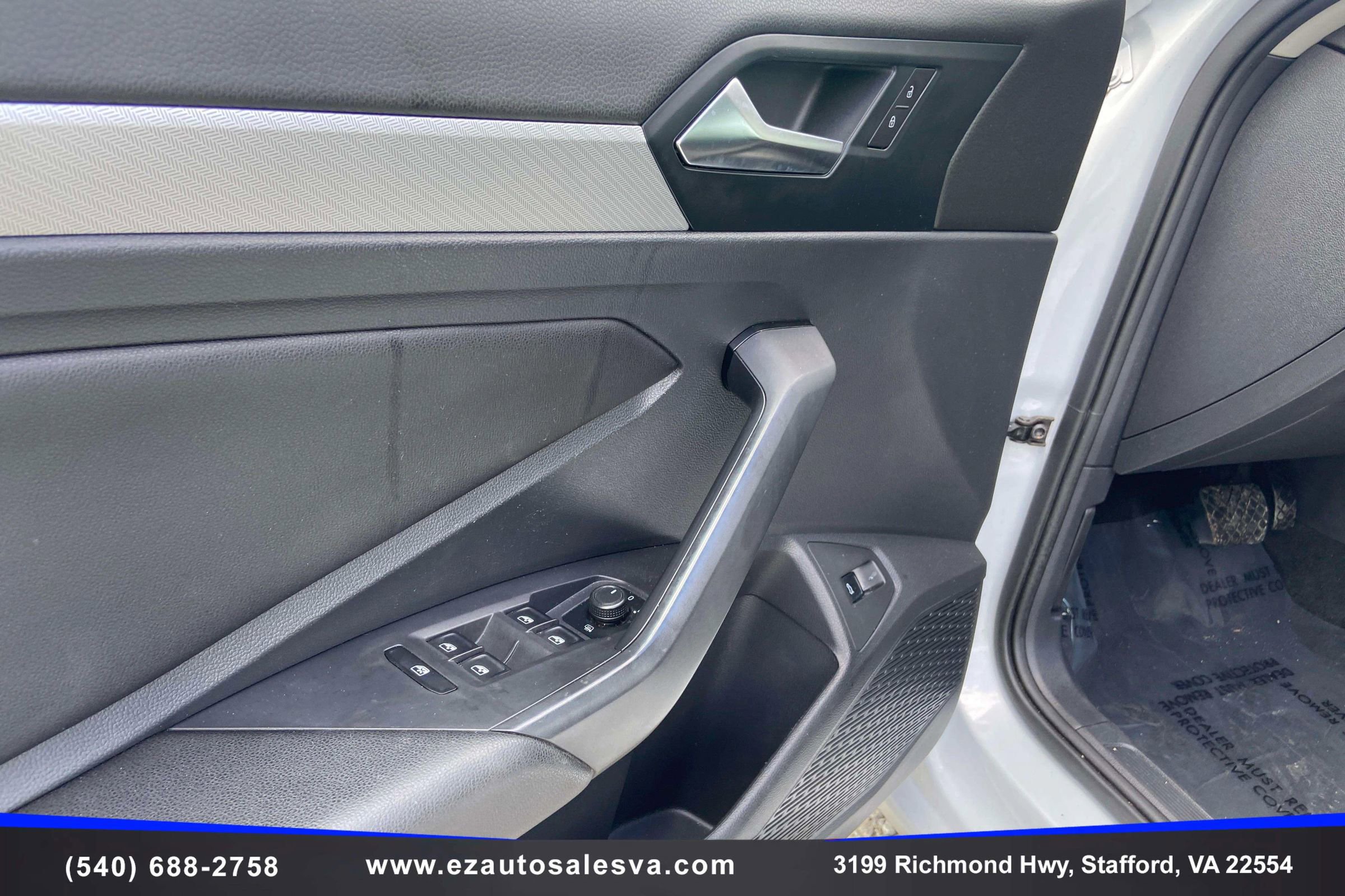 Used 2019 Volkswagen Jetta S w/ Driver Assistance Package FWD image 18