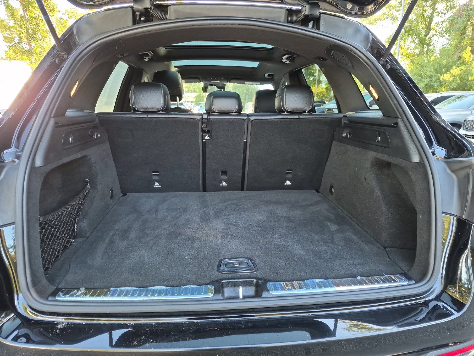 Used 2022 Mercedes-Benz GLC 300 4MATIC image 29