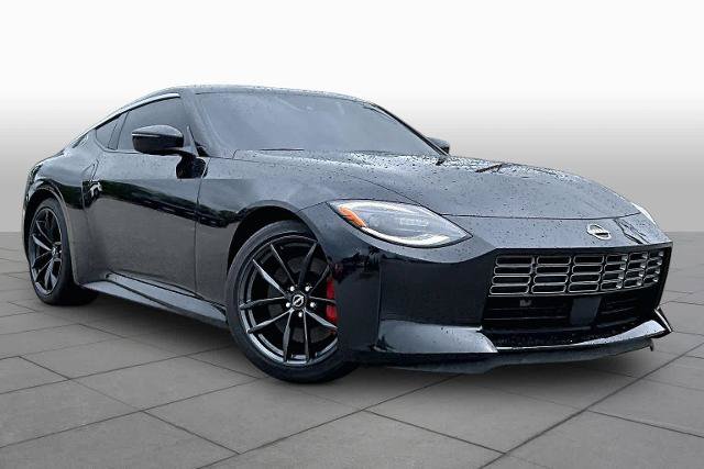 Certified 2025 Nissan Z Performance w/ Floor Mat Package RWD image 3
